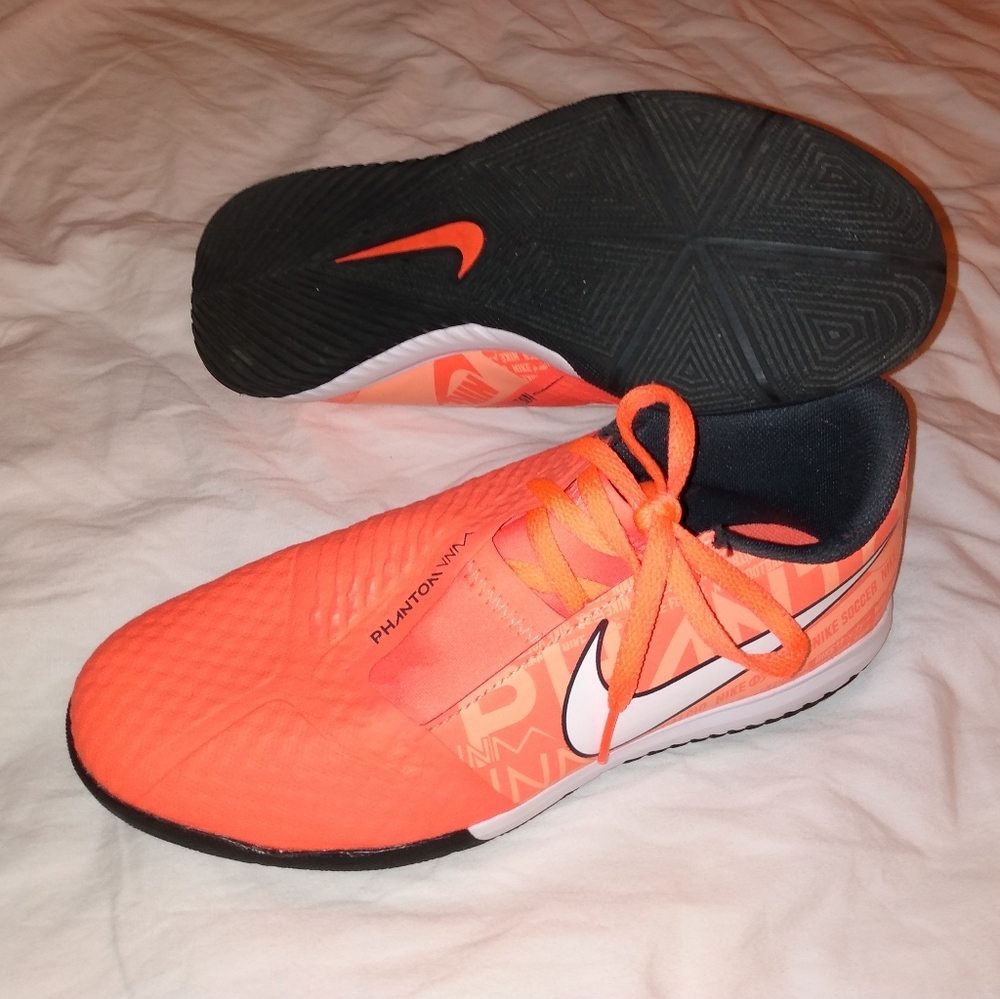 Kids Nike Skin Shoe Size 3Y